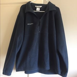 Fleece half zip.
